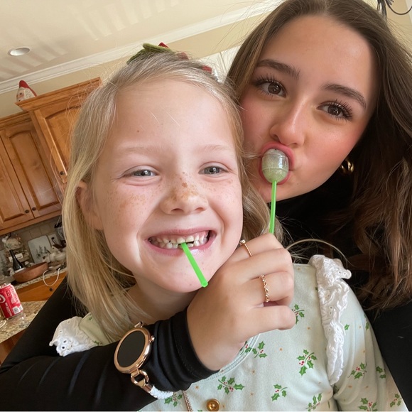 Meet your Posher, Foster - Picture 5 of 14